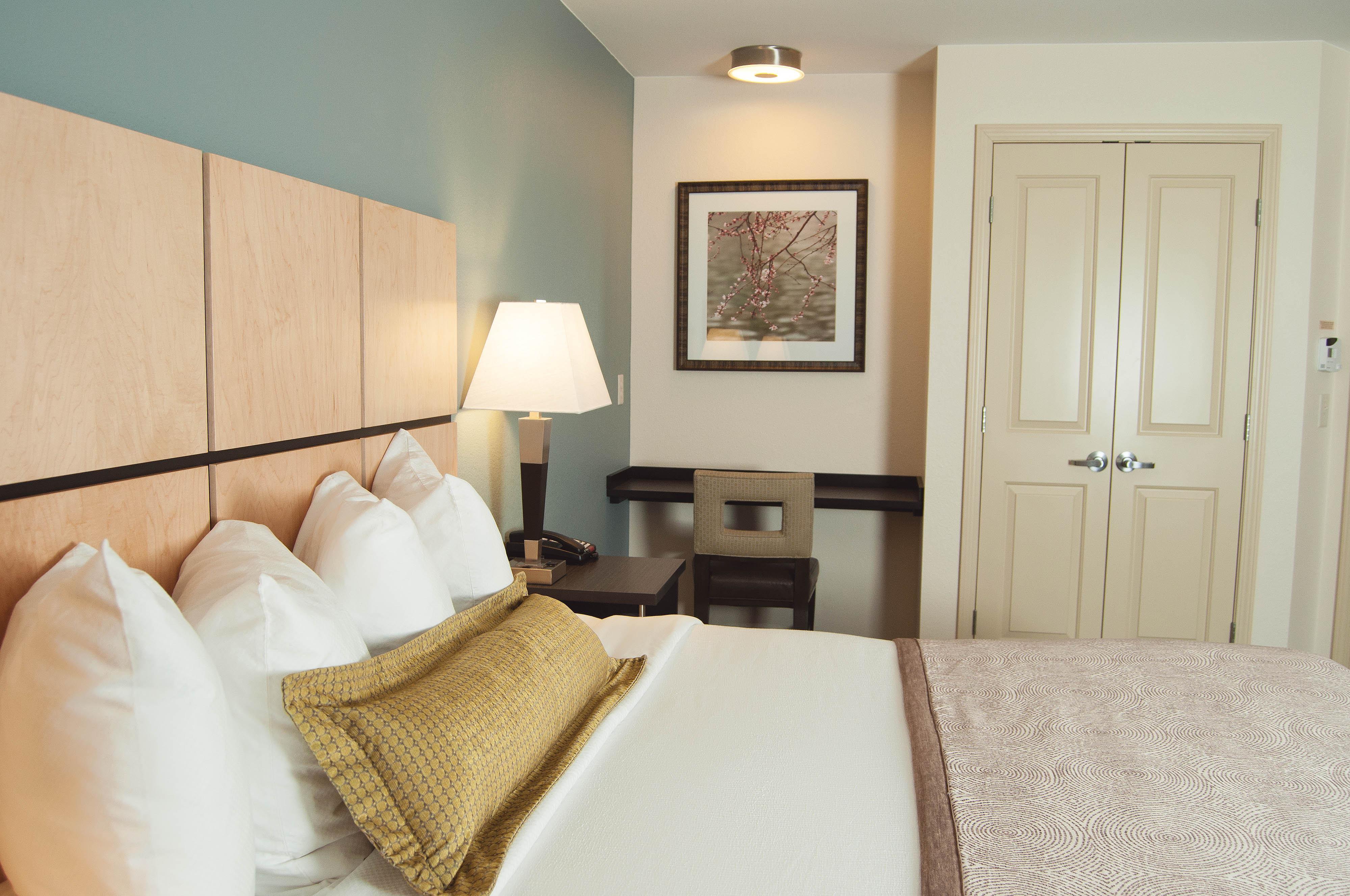 Candlewood Suites Denver North - Thornton By Ihg Exterior photo