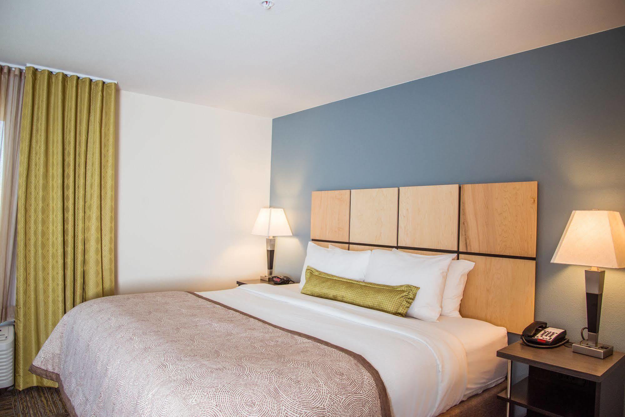 Candlewood Suites Denver North - Thornton By Ihg Exterior photo